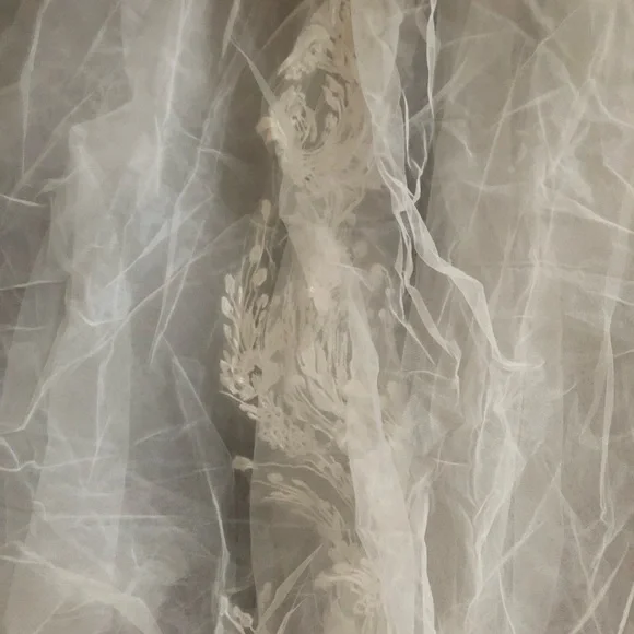 Demidress Wedding dress with Chic off the shoulder Tulle - Picture 7 of 14